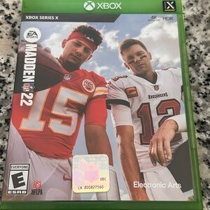Madden NFL 22 Xbox Series X Game